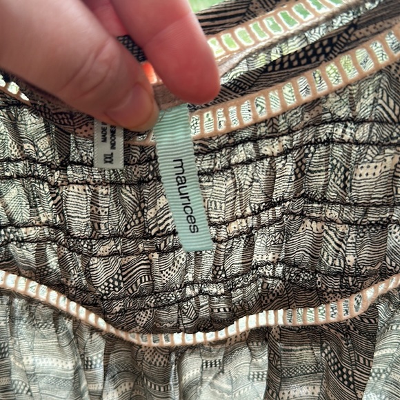 Maurice’s XXL sheer long sleeve top feather print lightweight black white boho - Picture 3 of 10